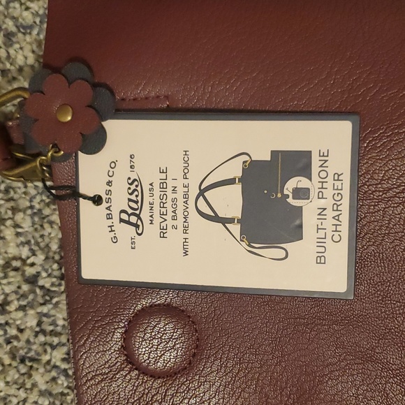 G.H Bass & Co purse NWT - Picture 2 of 3
